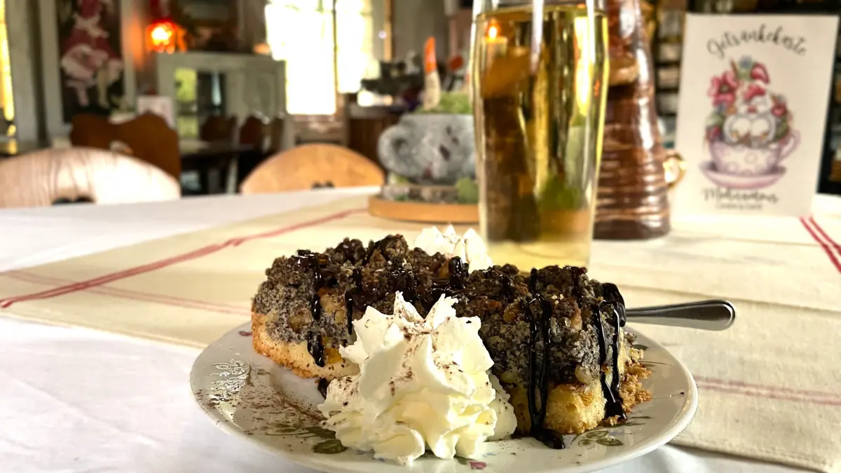 Lavakuchen im Café Mohnamour in Straupitz am 18.10.2026