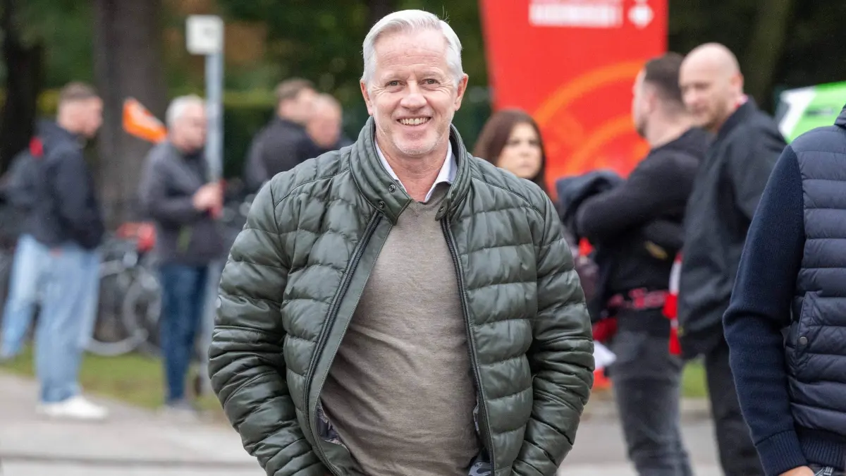 1.BL 1. FC Union - Borussia Dortmund 2026/27: Fußball, Herren, Saison 2026/2027, 1. Bundesliga (6. Spieltag), 1. FC Union Berlin - Borussia Dortmund (0:0), Trainer Jens Keller, 17.10.2026, Foto: Matthias Koch