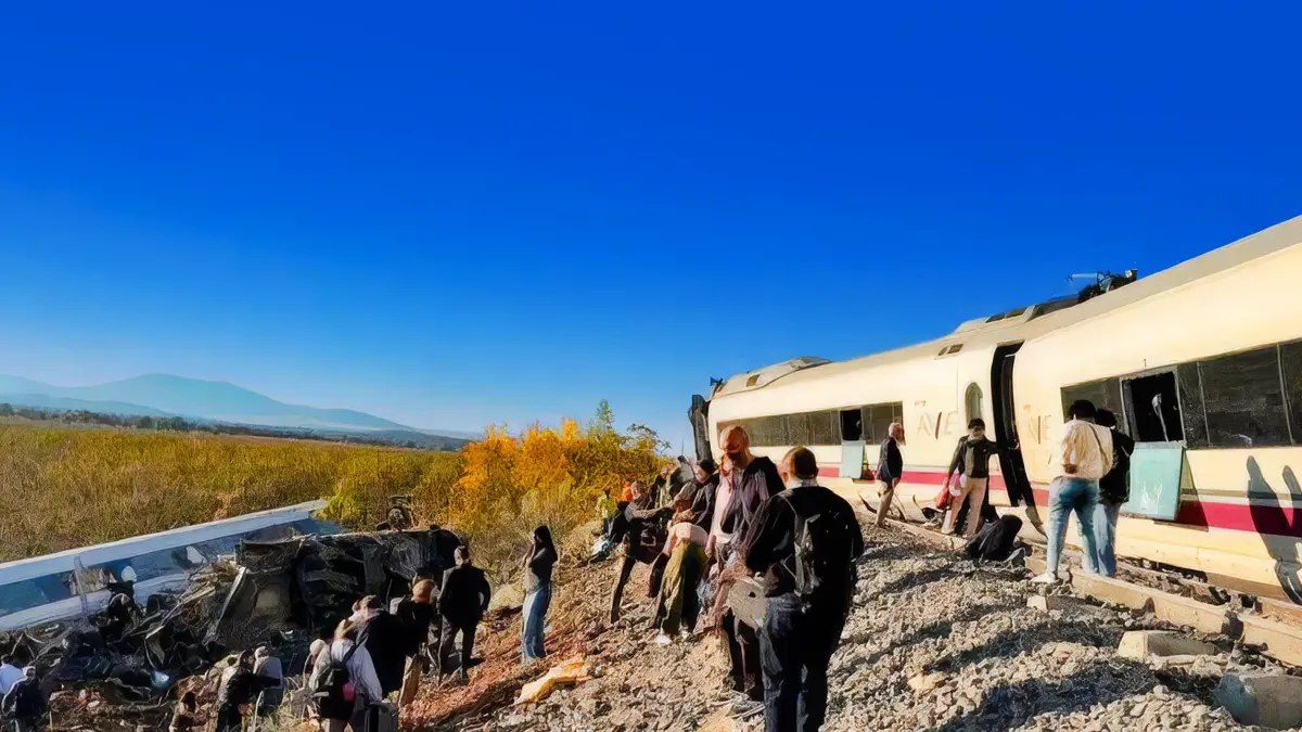 Damaged Train After Collision At Urda Station - Urda An Iryo and an AVE train collide near Urda, Toledo, Spain on October 28, 2026. Photo by Cordon Press/IPA/ABACAPRESS.COM Urda Spain