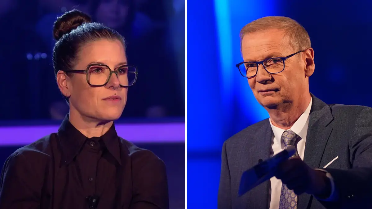 Wer wird Millionär auf RTL, Kandidatin Jennifer Holzendorf auf Oranienburg und Günther Jauch, sie erzählt von ehemaligem Studentenjob als "weiße Domina", Foto: Screenshot/RTL/Stefan Gregorowius +++ Die Verwendung des sendungsbezogenen Materials ist nur mit dem Hinweis und Verlinkung auf RTL+ gestattet. +++