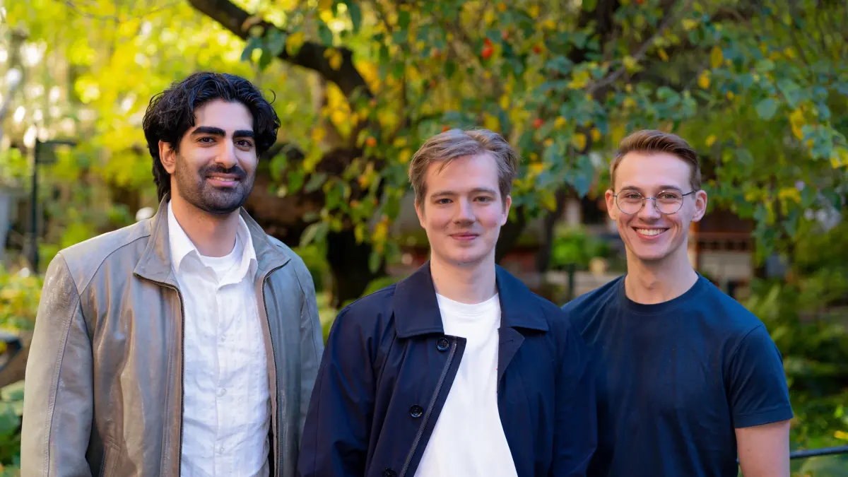 Strawberry-Gründer Arian Hanifi, Charles Maddock und Sebastian Thunman.