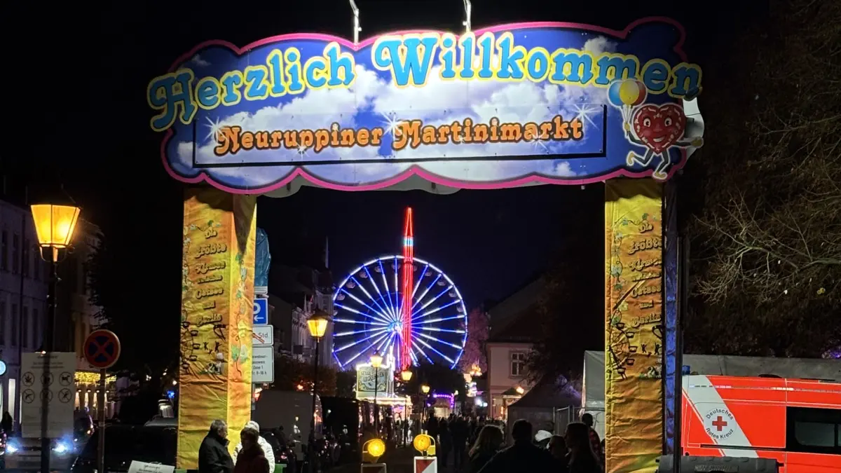 Der 370. Martinimarkt ist offiziell eröffnet.